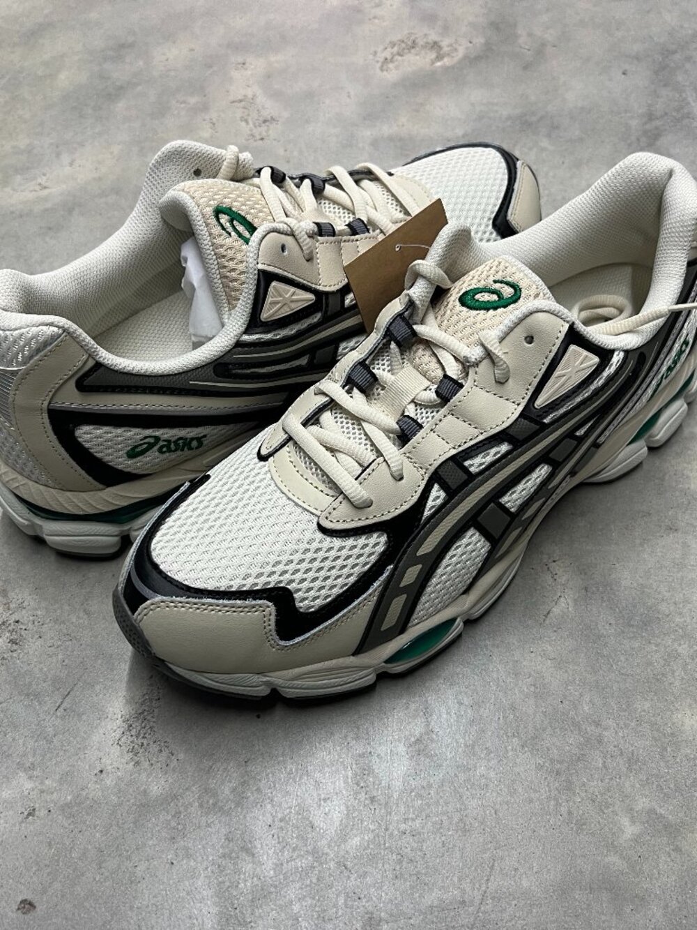 Asics Gel NYC 2055 Pale Oak Truffle Grey Men's Size 11.5 1203A542-200 - New